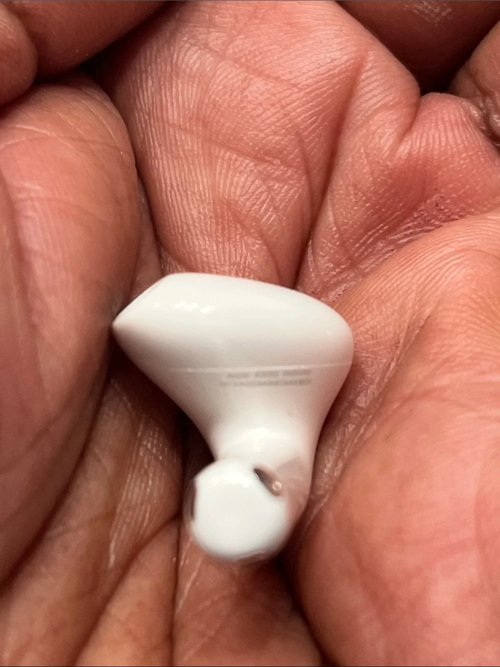 Apple AirPods 4 (4th Gen) ANC A3055 Replacement Earbud Right Side Only